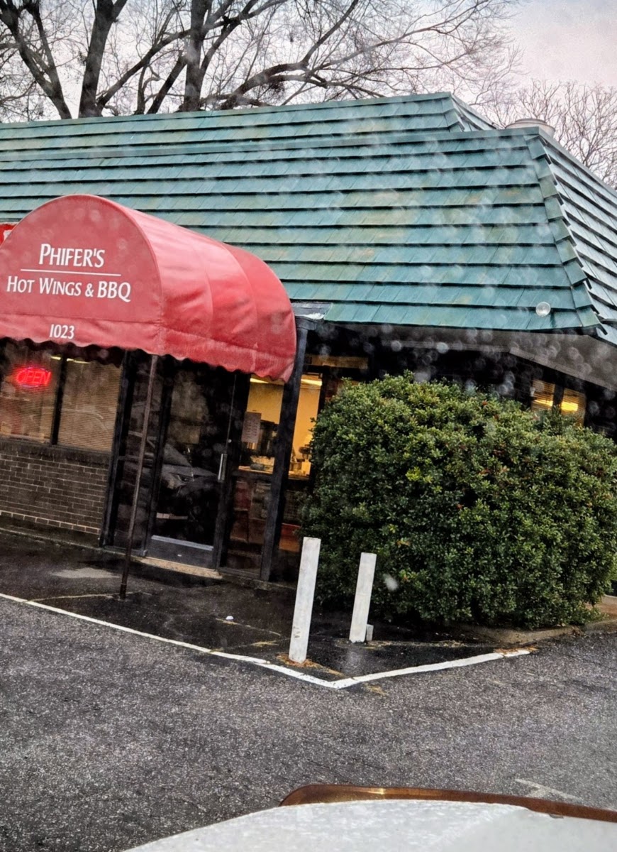 Phifer's Hot Wings & Bar-B-Q Photo 4